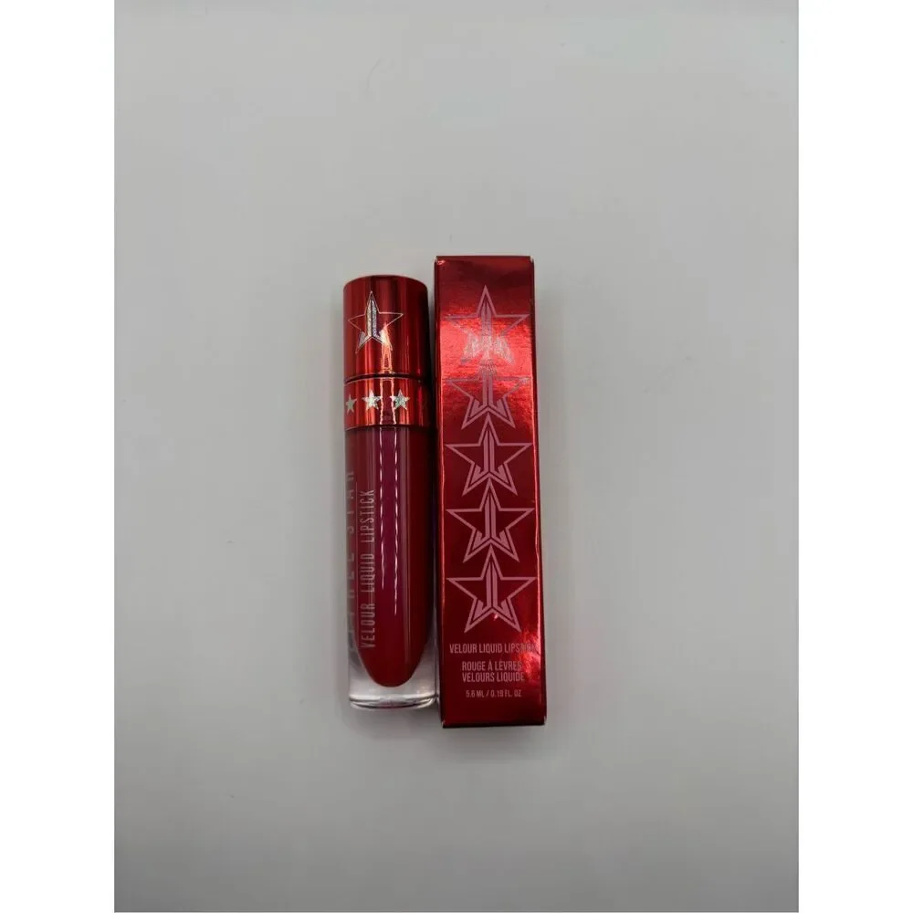 Jeffree Star velour liquid lipstick in pink kitten. M1-24